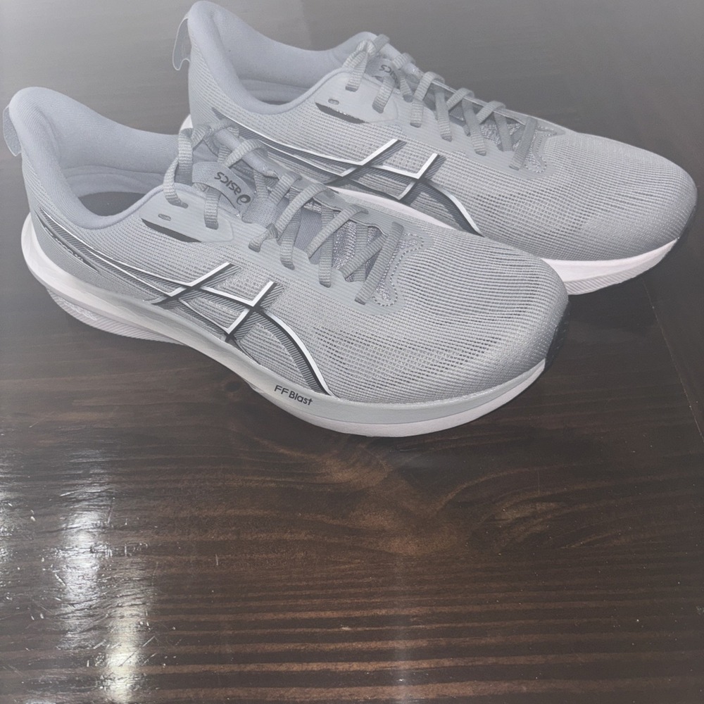 ASICS GT-1000 14 Mens Size 12 Gray Gravel/White Running Shoes